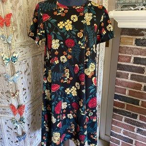 LuLaRoe Floral Print. Army Medium EUC